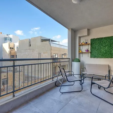 Bugibba 2 Minutes From The Sea